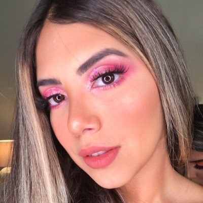 Profile Picture of Karla López (@karlaclc) on Twitter