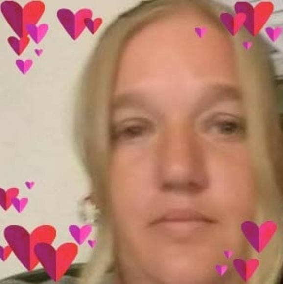 Profile Picture of Ashley Talmadge (@ashtal2) on Poshmark