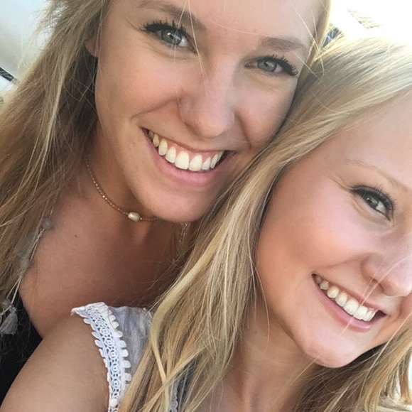 Profile Picture of Kelly Cabaniss (@kellycabaniss) on Poshmark