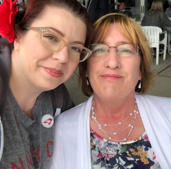 Profile Picture of Cheryl Roberts (@car110960) on Poshmark