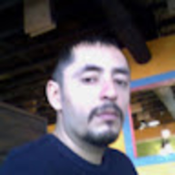 Profile Picture of Peter Velasco (@velascopeter7) on Poshmark