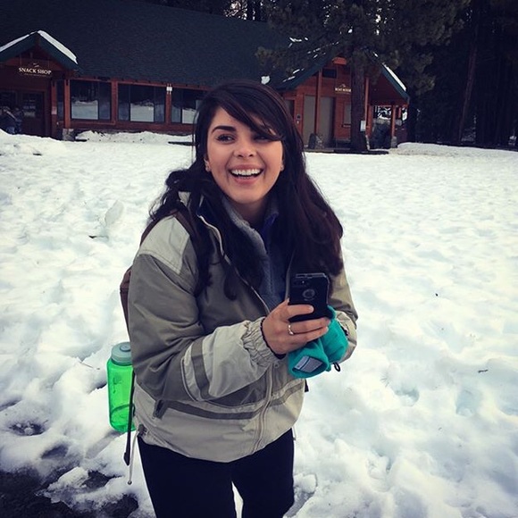 Profile Picture of Alysia Kinkel (@alysiakinkel) on Poshmark