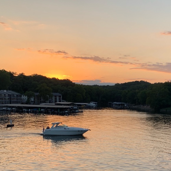 Profile Picture of Emersyn Pettibone (@emersyn_p) on Poshmark