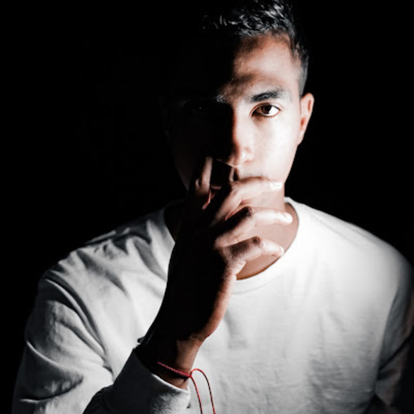 Profile Picture of Kenny Tate (@kennytate0718) on Poshmark