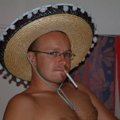 Profile Picture of Neal Agar (@SandyCrak) on Twitter