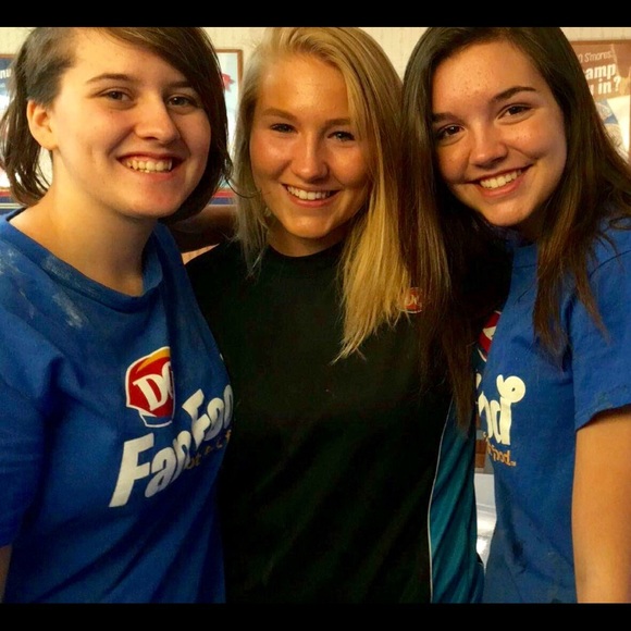 Profile Picture of Abby Grena (@abbygrena1) on Poshmark