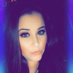 Profile Picture of Holly Barton (@hollyirisbarton) on Instagram