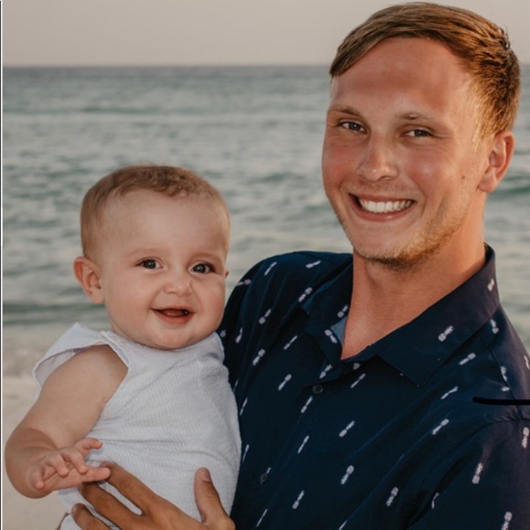 Profile Picture of Tyler Picciotti (@tylerpicciotti) on Poshmark