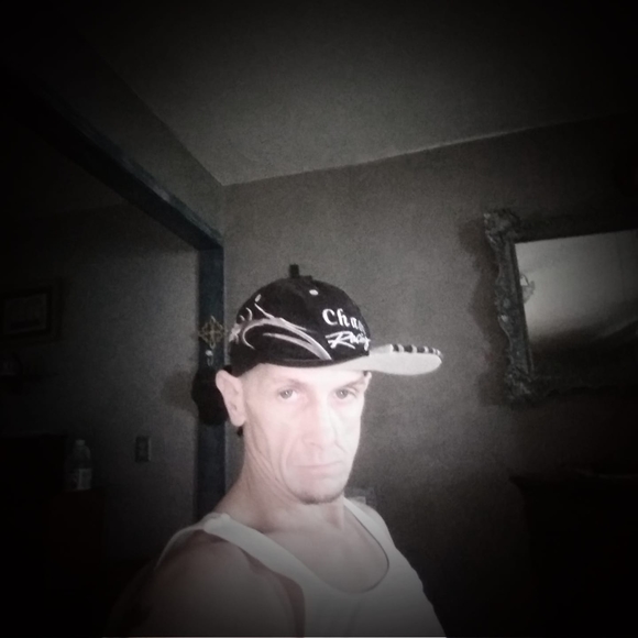 Profile Picture of Dustin Tate (@dustytate73) on Poshmark