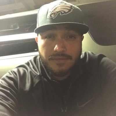 Profile Picture of Rafael Lievanos (@ClobberingTimeR) on Twitter