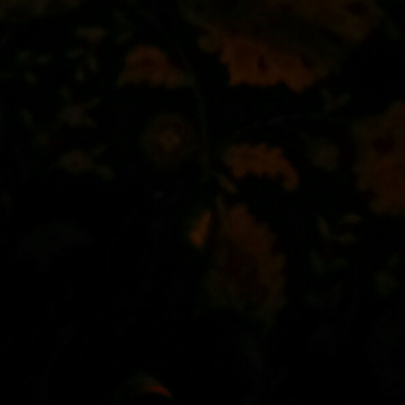 Profile Picture of Kati Lee (@kati8706) on Poshmark