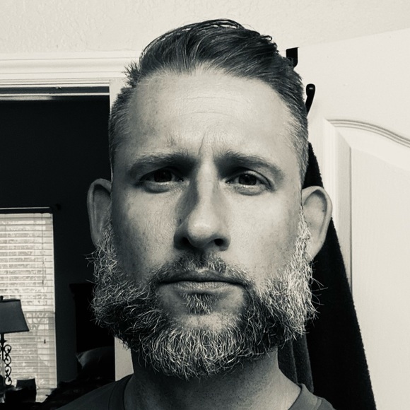 Profile Picture of Matthew Janetzko (@mjanetzko) on Poshmark