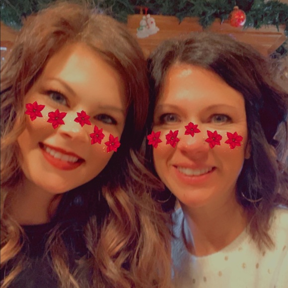 Profile Picture of Stephanie Gricks (@sgricks) on Poshmark