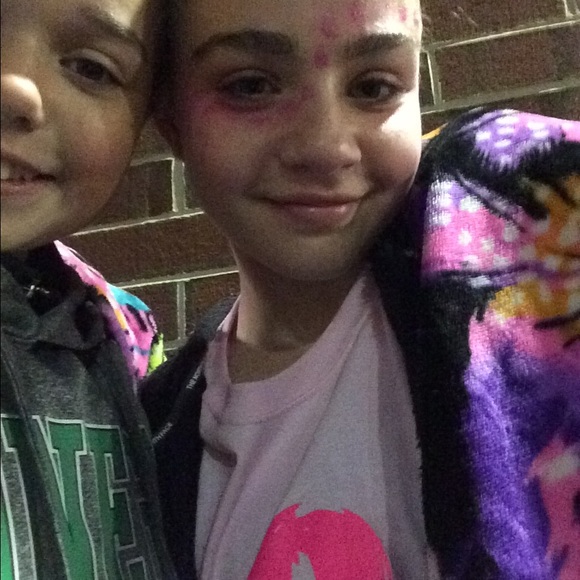 Profile Picture of Cara Biesecker (@krunch19) on Poshmark