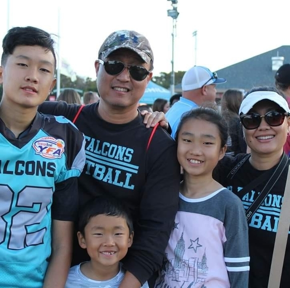 Profile Picture of Steve Oh (@soh0929) on Poshmark