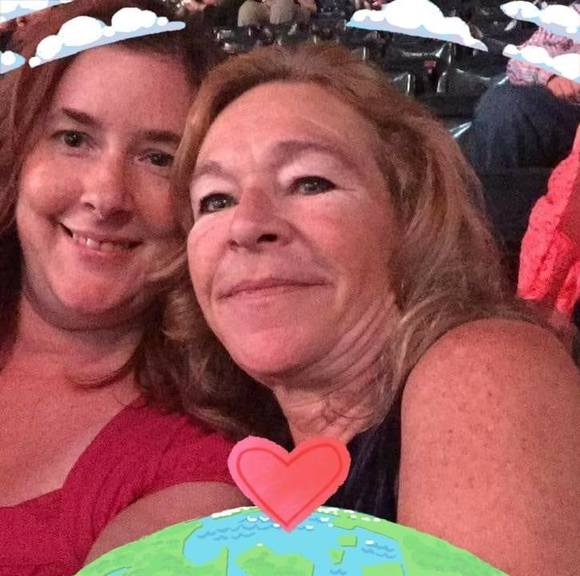 Profile Picture of Ginger Vassar (@gingerv) on Poshmark