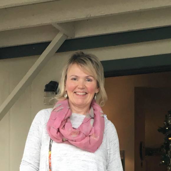 Profile Picture of Mary Kirckof (@marykirckof) on Poshmark