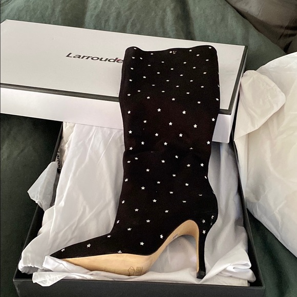 Profile Picture of Bae Bae (@tokibaecloud) on Poshmark