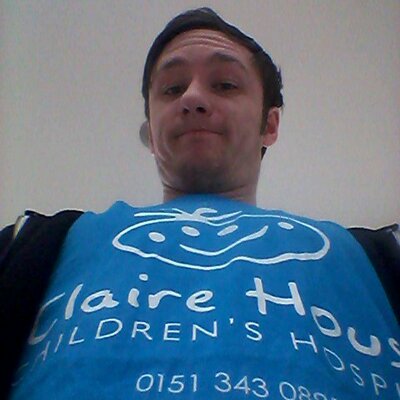 Profile Picture of Dave Hirons (@deev_a_sketch) on Twitter