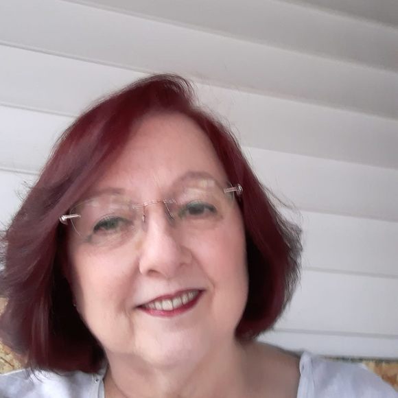 Profile Picture of Nancy Ellett (@nancyellett) on Poshmark