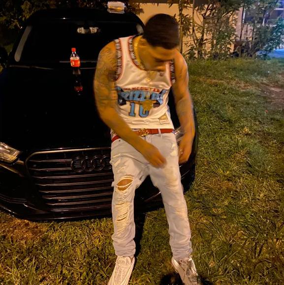 Bigballin Assblock - Poshmark Profile Picture of Bigballin Assblock (@crakerboi40) on Poshmark