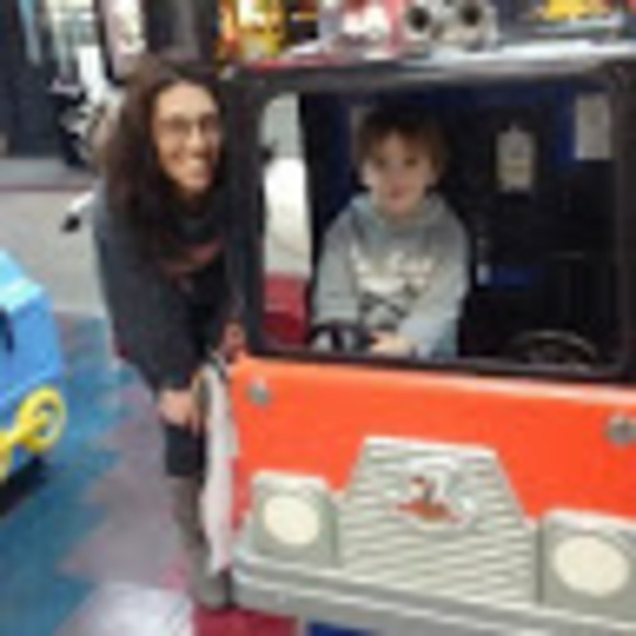 Profile Picture of Justin Adams (@adamsjustin072) on Poshmark