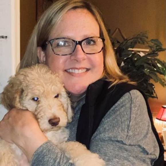 Profile Picture of Laura Milham (@lgmilham) on Poshmark