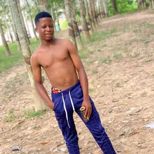 Profile Picture of serviteur (@serviteur123) on Tiktok