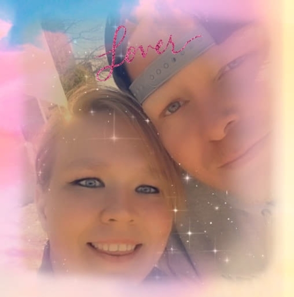 Profile Picture of Harley Mckerchie (@harleymckerchie) on Poshmark