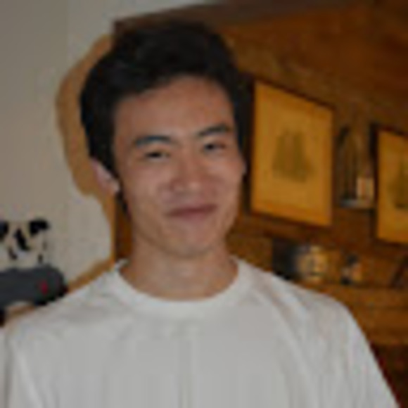 Profile Picture of Daniel Zhang (@dannyz0329) on Poshmark
