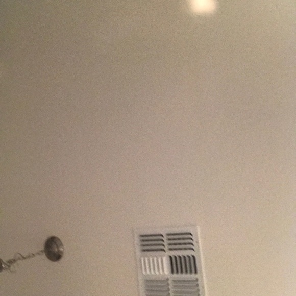 Profile Picture of Tram Hoang (@itztram100) on Poshmark