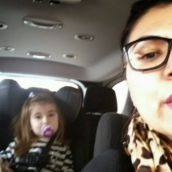 Profile Picture of Alexandra Leos (@alexandraleos) on Poshmark