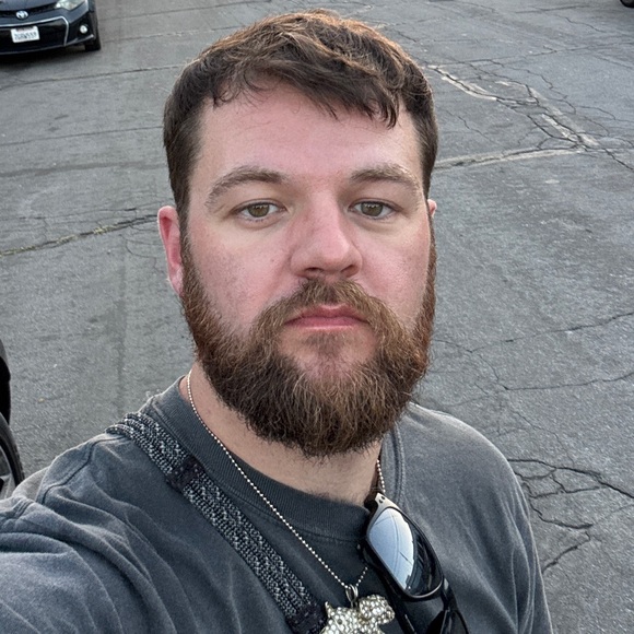 Profile Picture of Cody Pressley (@codypressley) on Poshmark