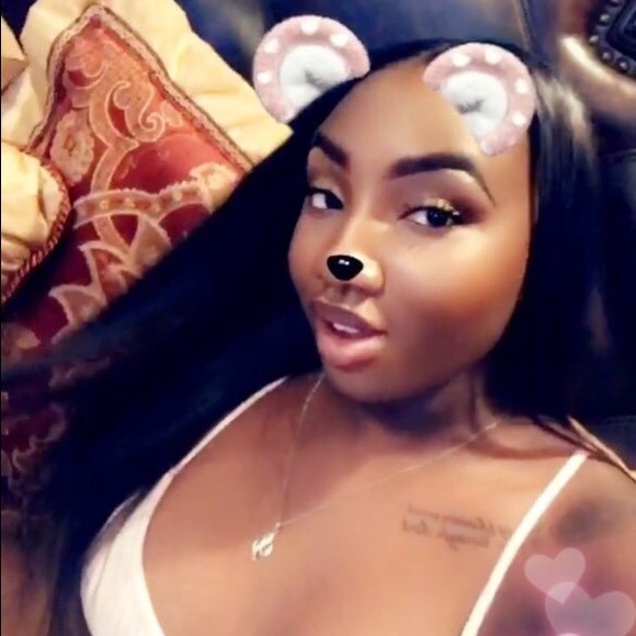 Profile Picture of Destinee Mccune (@fungirldes) on Poshmark