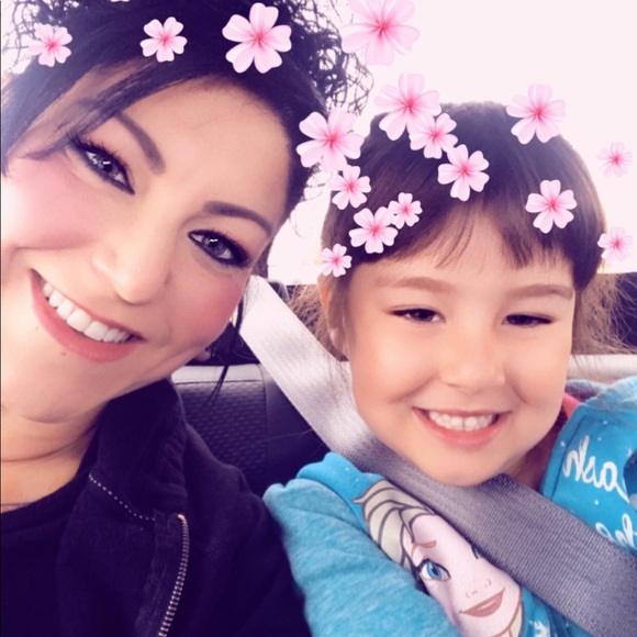 Profile Picture of Jaime Smith (@jaimesmith22) on Poshmark