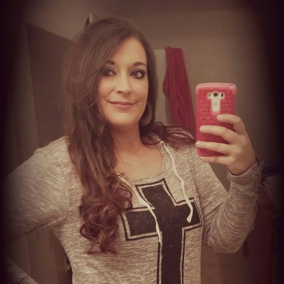 Profile Picture of Trista Mceachron (@tristamc84) on Poshmark