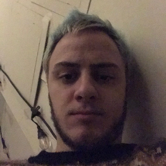 Profile Picture of Gunnar Michelfelder (@goon_nar) on Poshmark