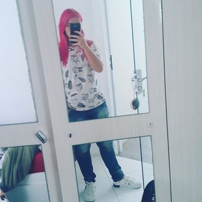 Profile Picture of Cassandra Da Silva Medeiros (@confusinggemini) on Twitter