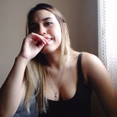 Profile Picture of 𝓡𝓮𝓿𝔂  🔥 (@mayra_ledesma) on Twitter