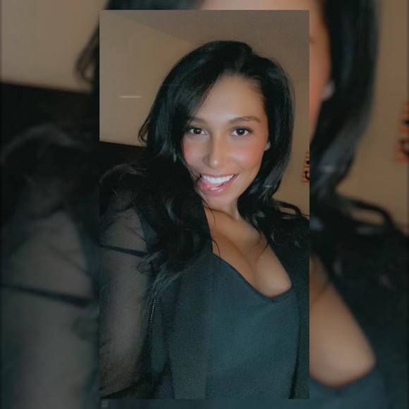 Profile Picture of Jaylin Haffner (@jaybird_1010) on Poshmark