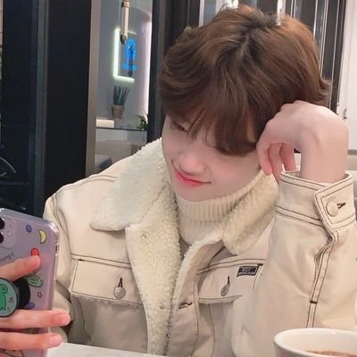 Profile Picture of 동표야 웃을때 제일 예뻐 (@wuDAnCaNxKuoTT2) on Twitter