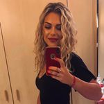 Profile Picture of L I B B Y - I L E S (@libby__iles) on Instagram