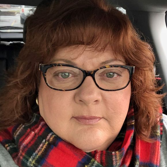 Profile Picture of Janet Applin (@janetapplin175) on Poshmark