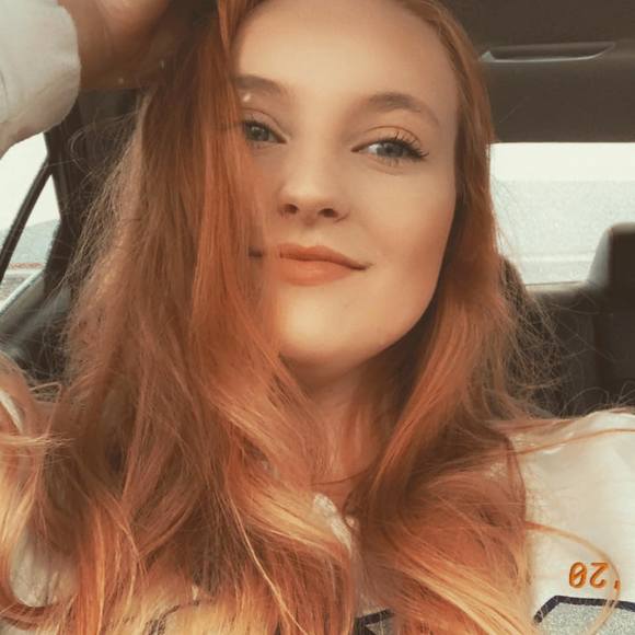 Profile Picture of Haylee Wigal (@haylee2276) on Poshmark