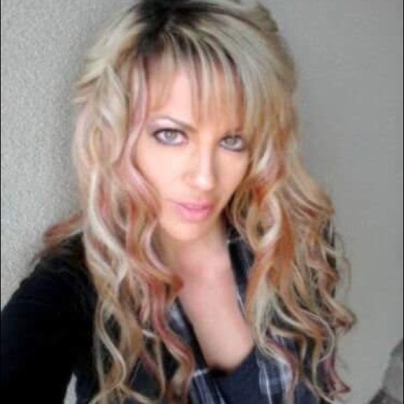 Profile Picture of Patsy Jodejuan-filippone (@vixen_pw) on Poshmark