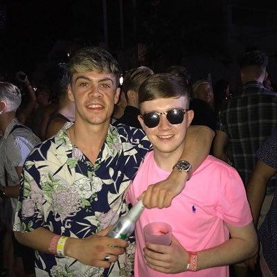 Profile Picture of Ace Boogie (@Aaronburns32) on Twitter