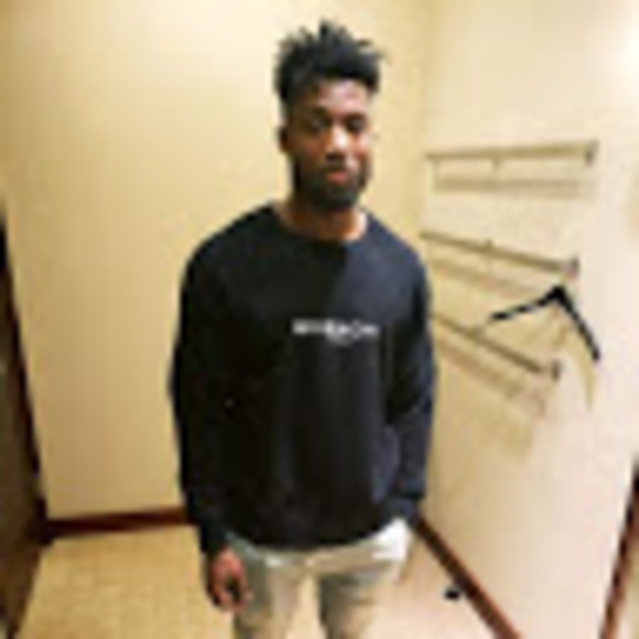 Denzell Scott - Poshmark Profile Picture of Denzell Scott (@denzellscott92) on Poshmark