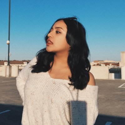 Profile Picture of Em ♡ (@emilysanchez05) on Twitter