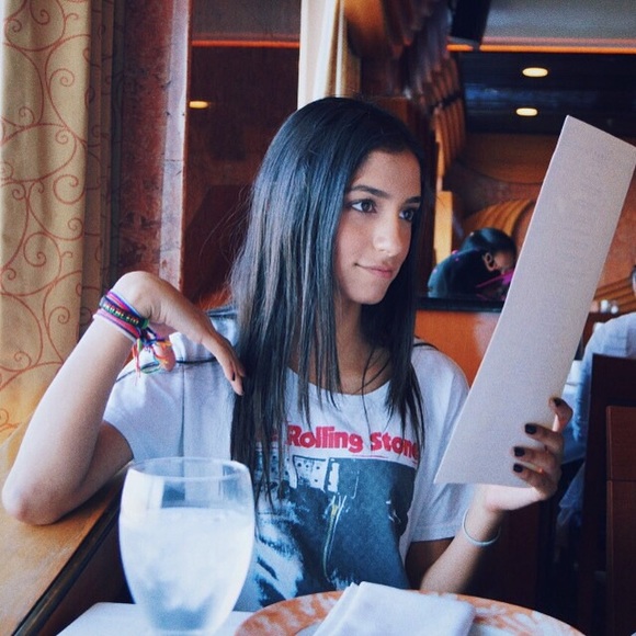 Atousa Kesh - Poshmark Profile Picture of Atousa Kesh (@atouussa) on Poshmark