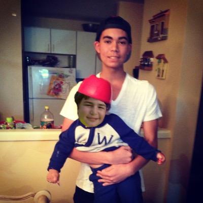 Profile Picture of Kevin And Eli (@Kevinandelifans) on Twitter